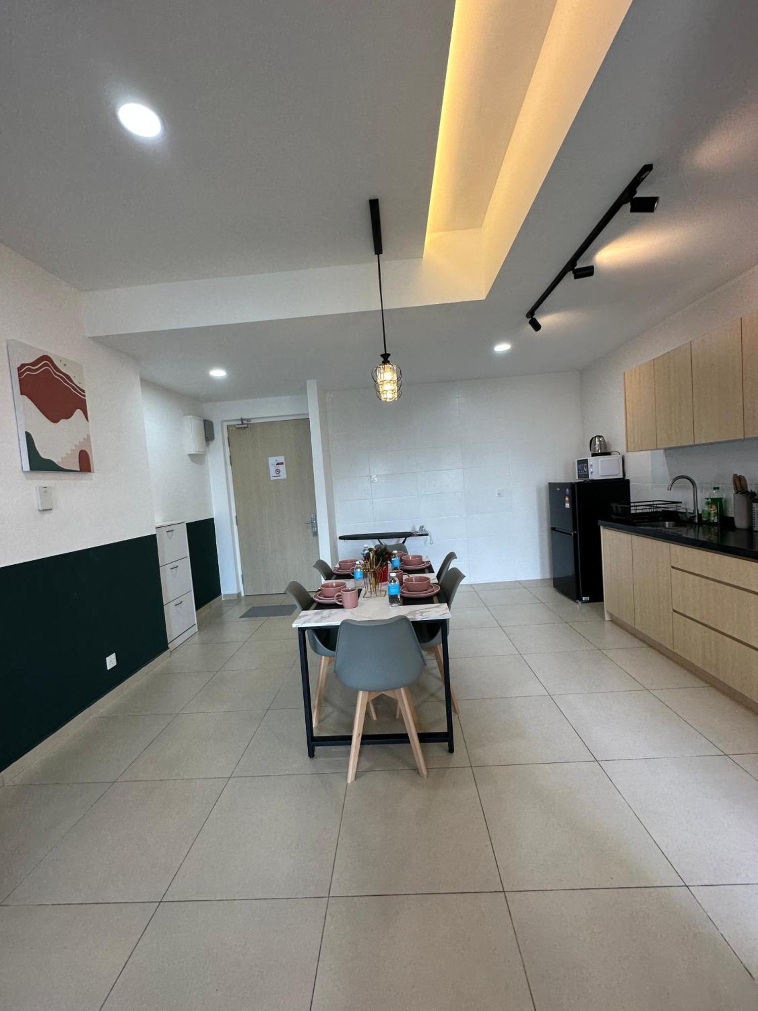 Reizz Residence By D'Amour กัวลาลัมเปอร์ ภายนอก รูปภาพ