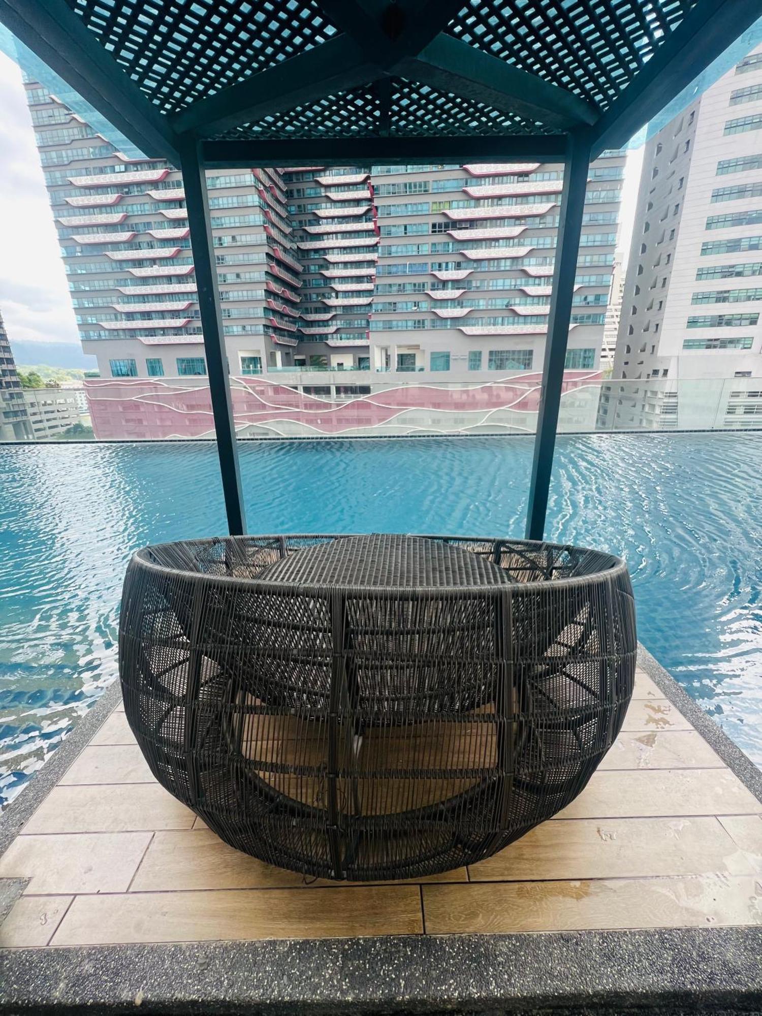 Reizz Residence By D'Amour กัวลาลัมเปอร์ ภายนอก รูปภาพ